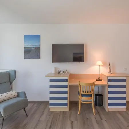 公寓 Leuchtturm An Der Seebruecke 青斯特